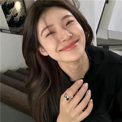 和死对头同居后我被撩疯了